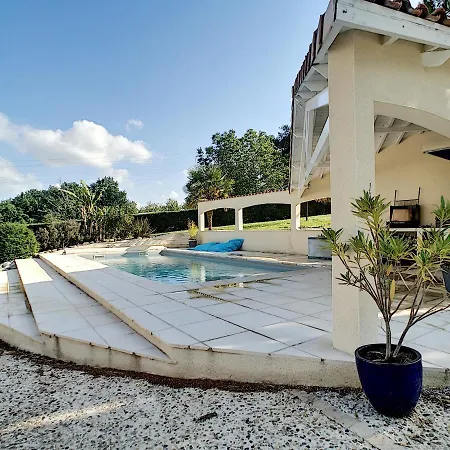 Bed & Breakfast Les Goujatoux-chambre Sarlat *